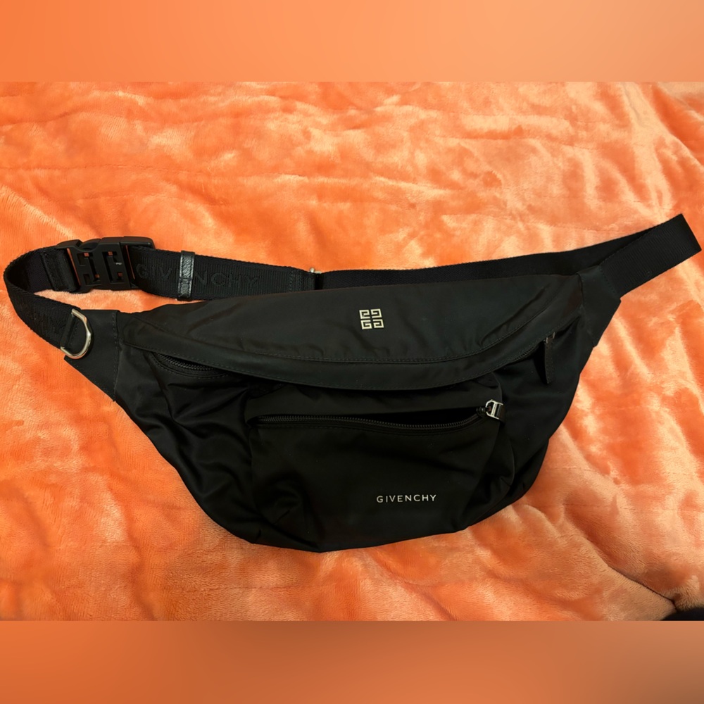 Givenchy Essential U Bum Bag in Nylon